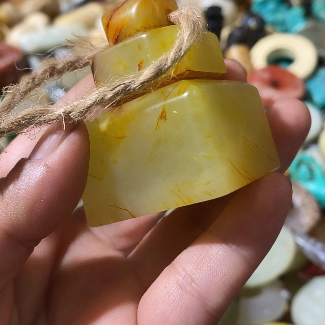 和田玉（糖玉）未镶嵌挂件