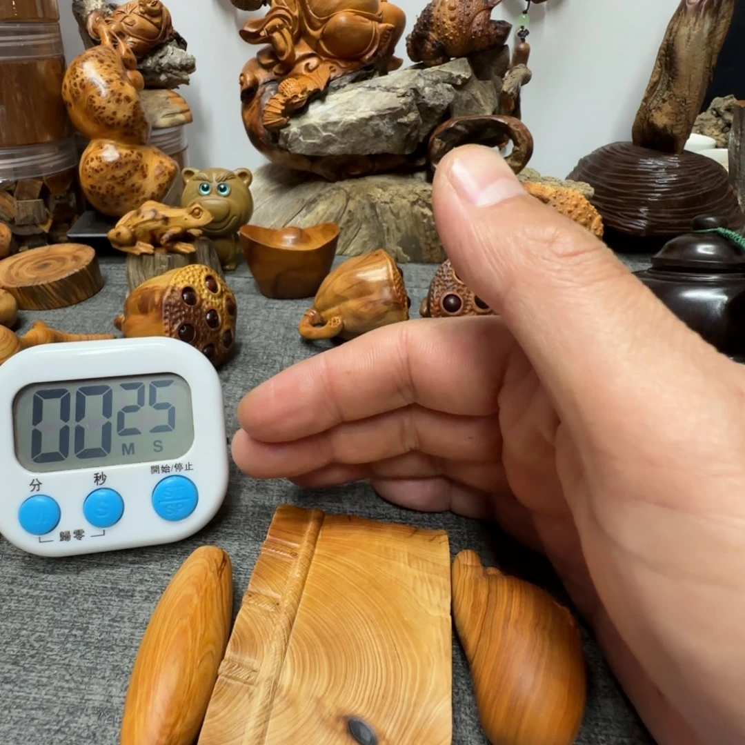 柏木（崖柏）网*好了不聊啦晚安咯哦咯