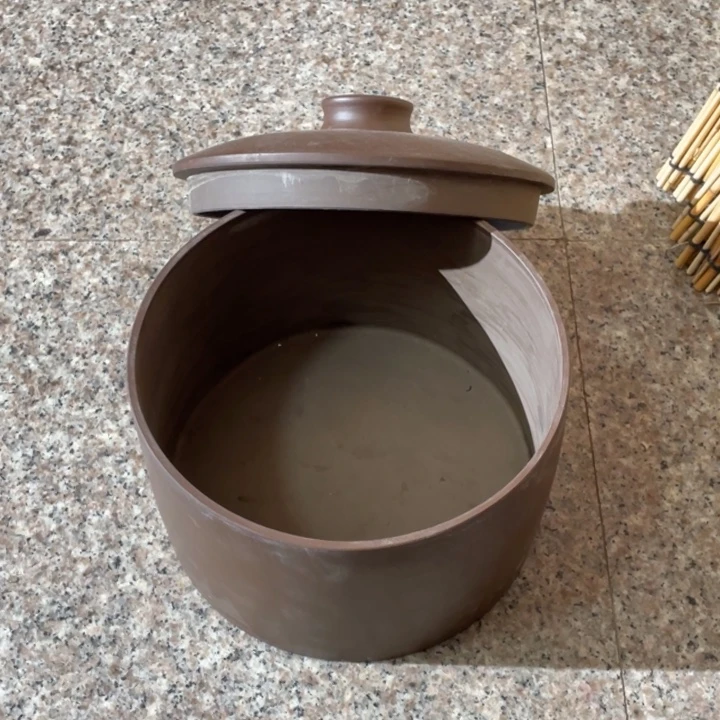 茶壶紫砂紫砂茶罐可以放6饼茶左右