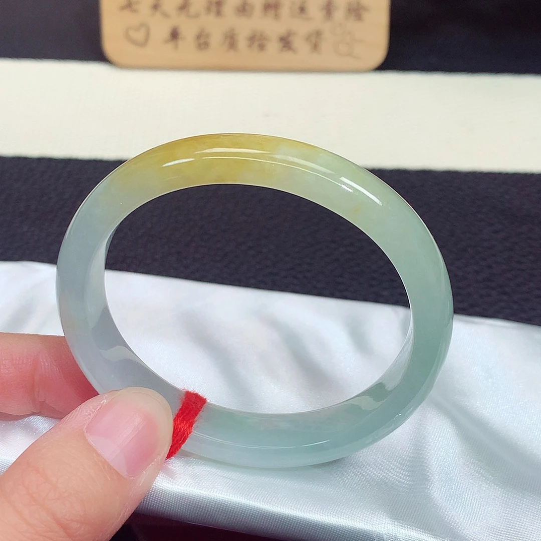 翡翠手镯未镶嵌472号