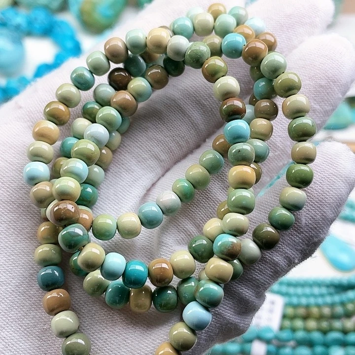 绿松石配饰未镶嵌