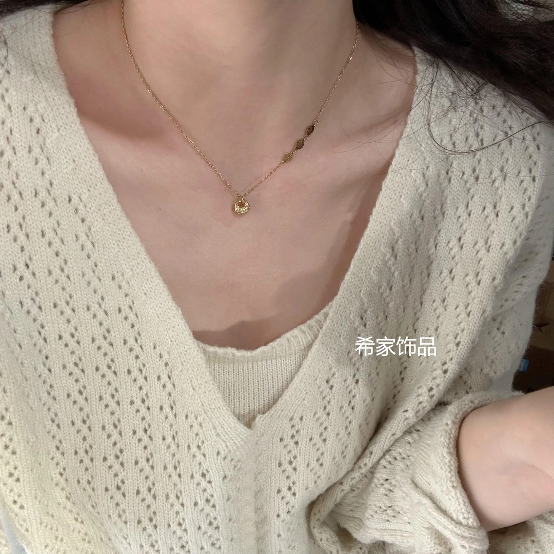 钛钢项链 8798金色福包小福袋侧边福字轻奢简约ins小众毛锁骨衣链