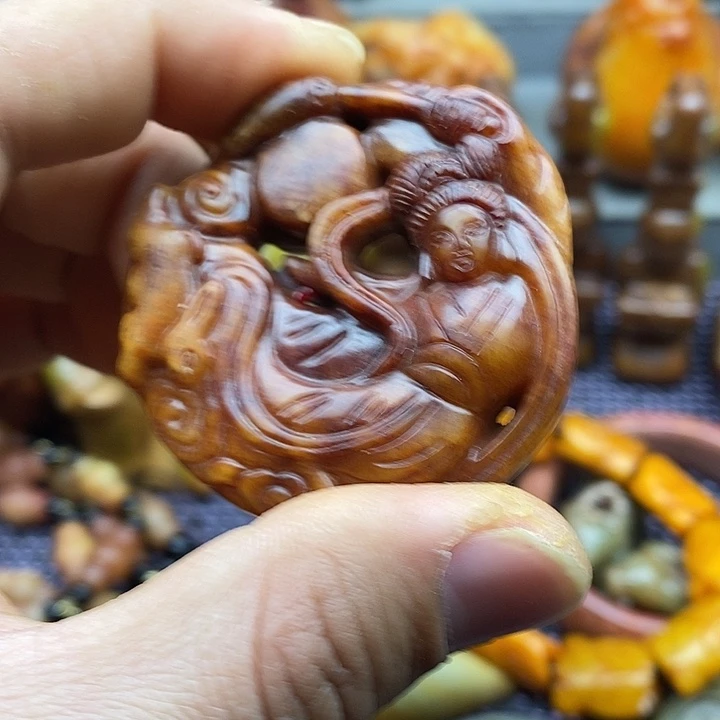 未镶嵌蛇纹石玉颈饰