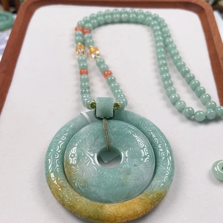 翡翠手镯未镶嵌手镯套装