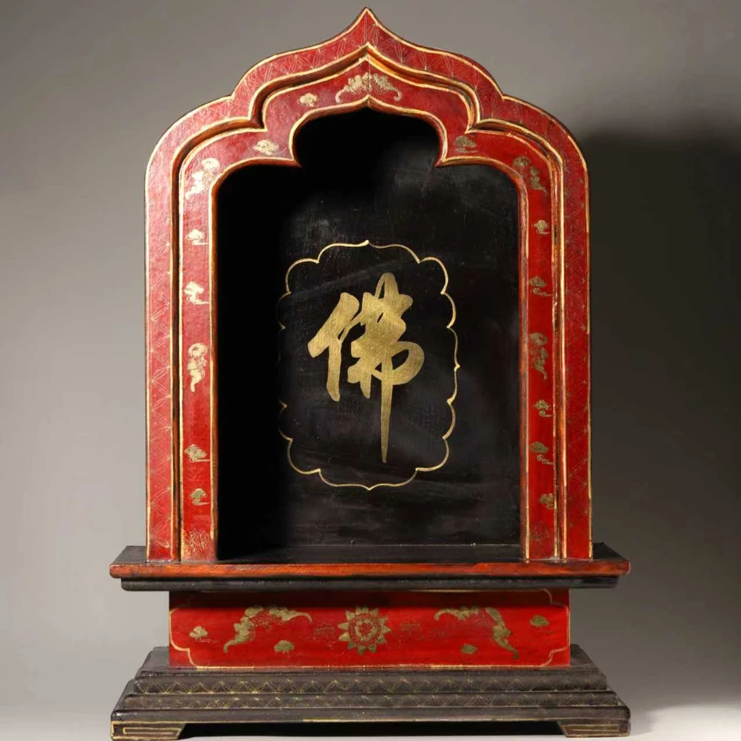ZH32 清代 描金大佛龛