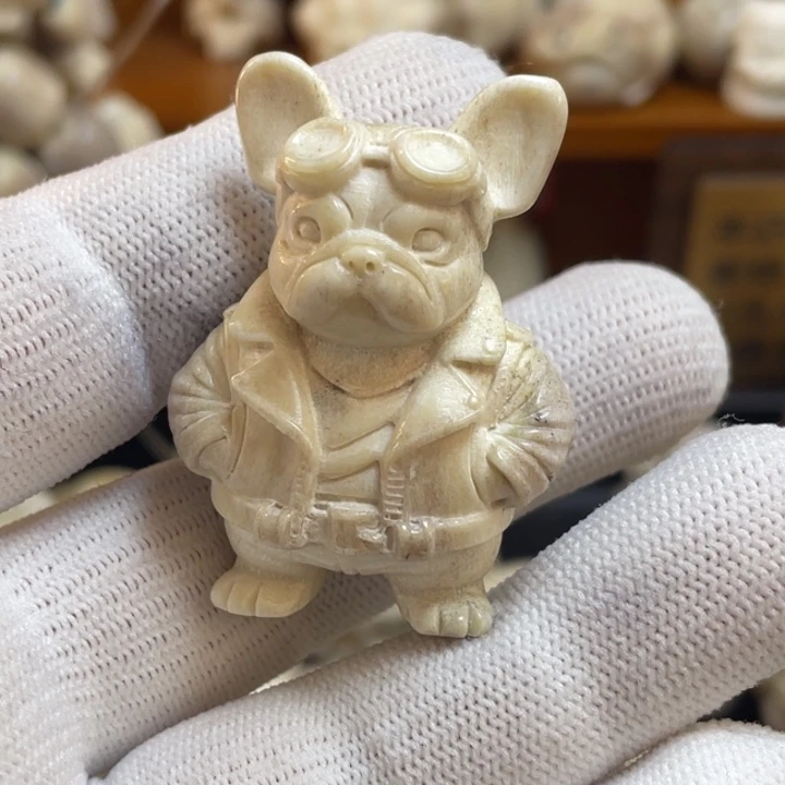 牛***仔皮质非金属配饰鹿角雕刻小狗