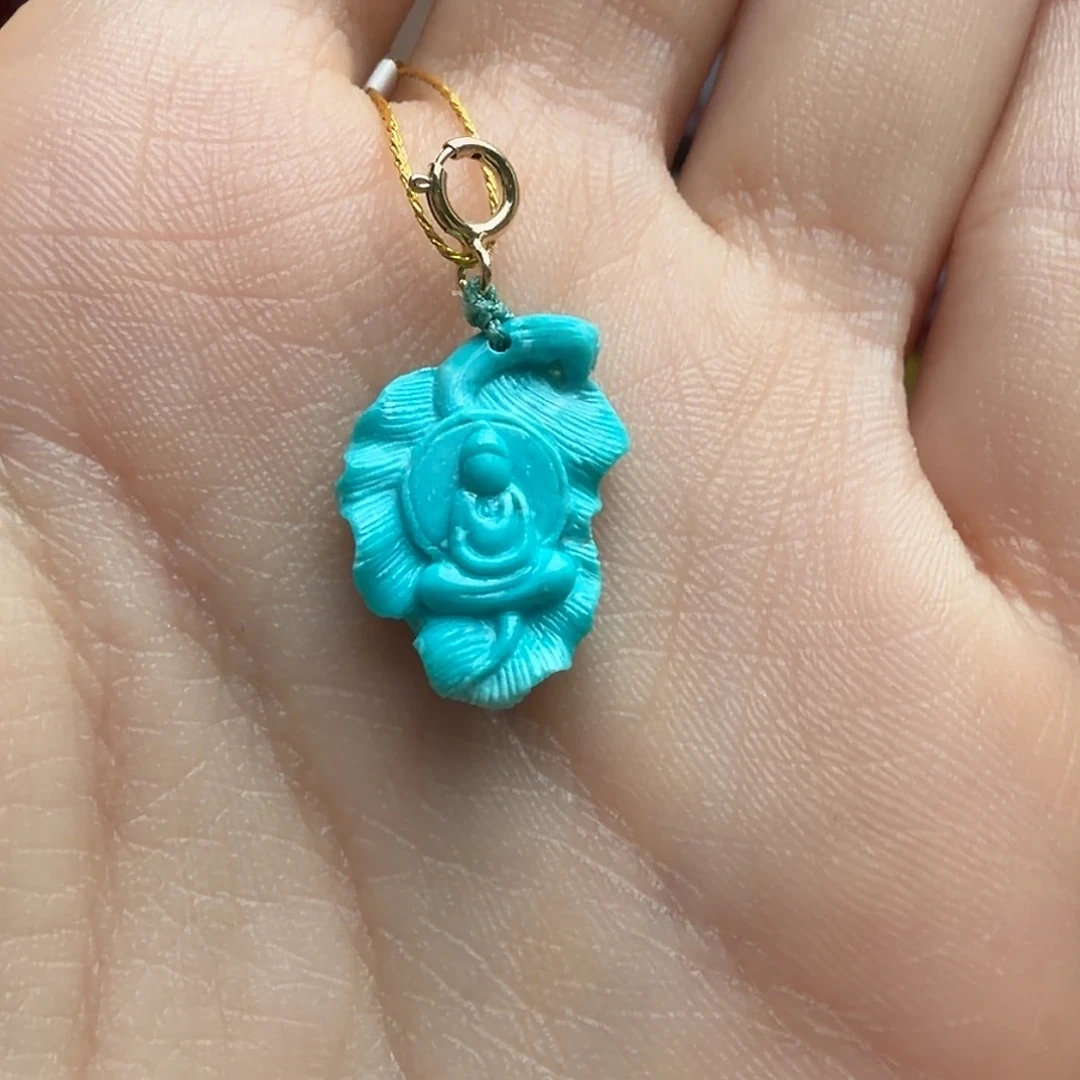 绿松石未镶嵌颈饰