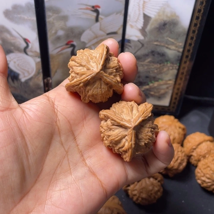 交***d文玩核桃把件37盘山三棱