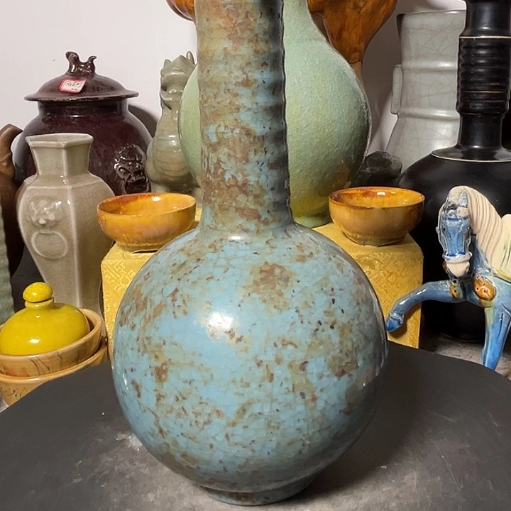 陶***陶摆件瓷瓶器型美观大方