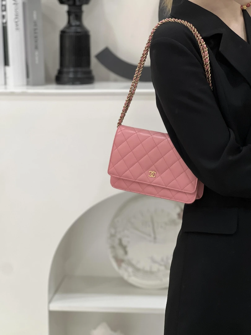 99新 Chanel/香奈儿 发财woc粉金光面斜挎包/优品
