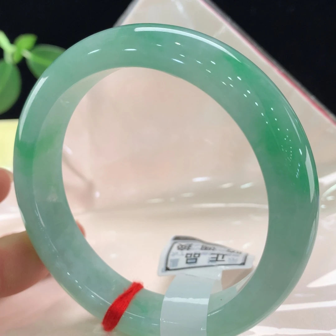 翡翠未镶嵌手镯2099