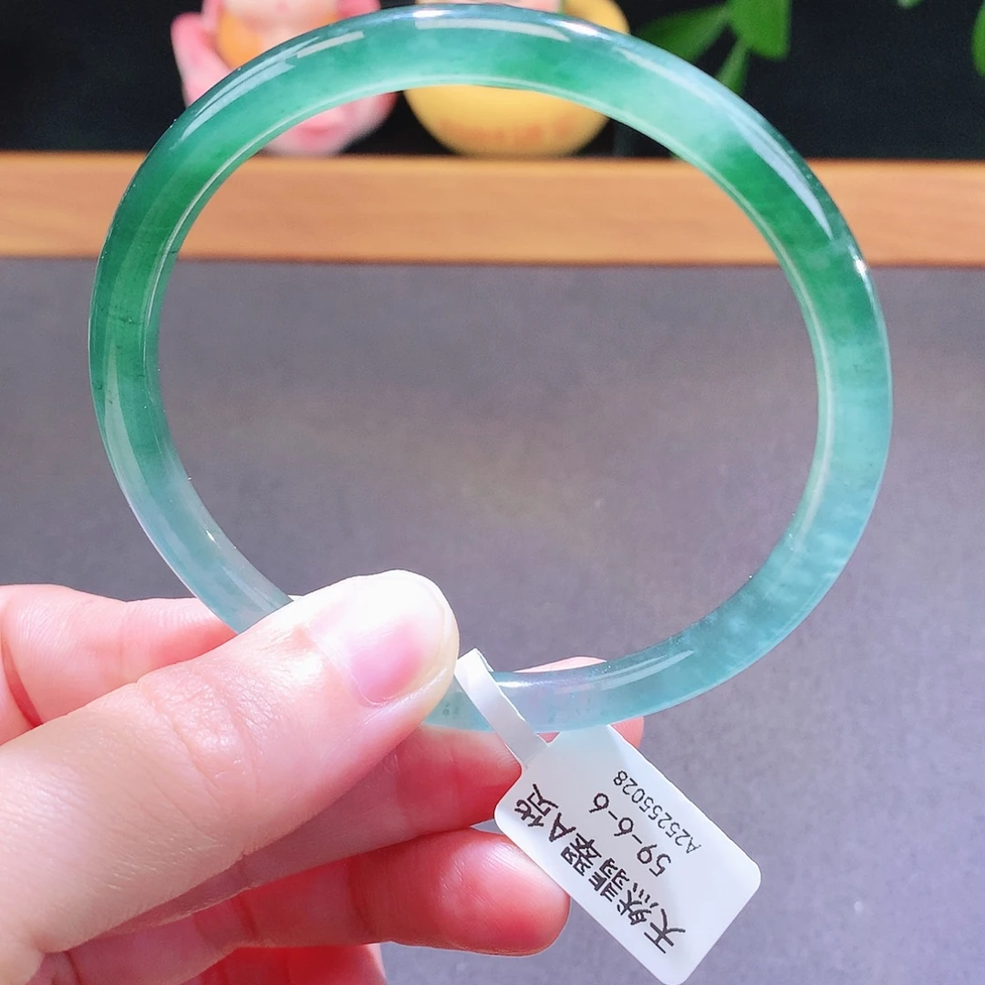 翡翠未镶嵌手镯天然翡翠