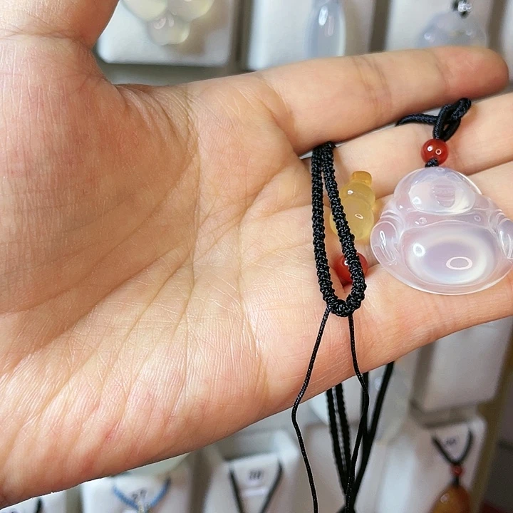 玛瑙/玉髓颈饰合金向***Z