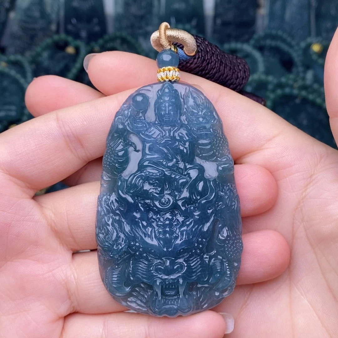 翡翠未镶嵌颈饰