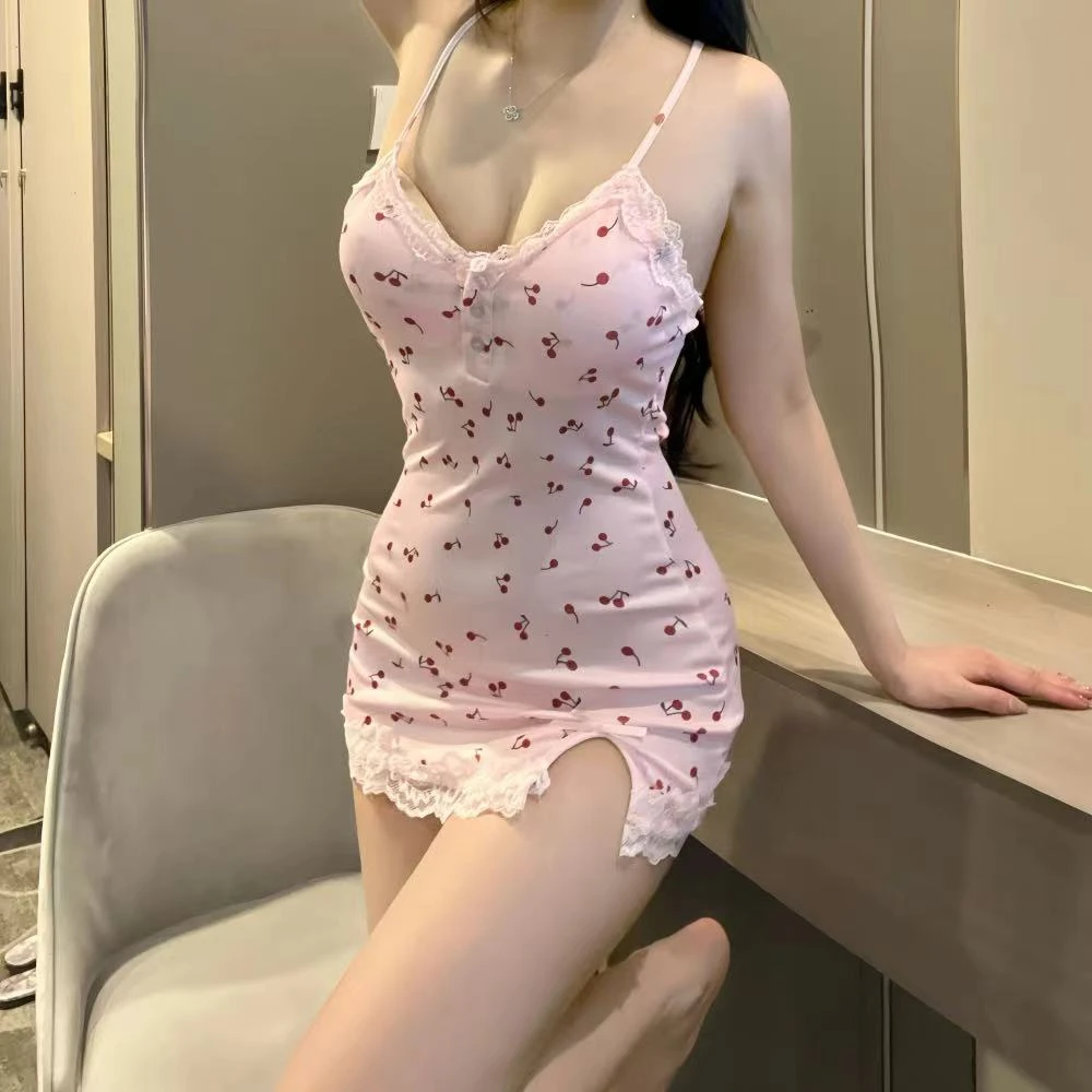 少女粉色甜美小樱桃牛奶丝睡裙夏季带胸垫性感吊带睡衣蕾丝纯欲风