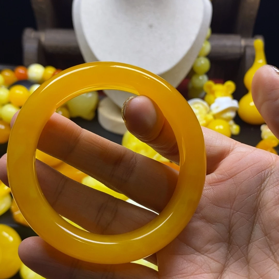 一***姐非金属全品无暇老蜡飘花56圈口手镯