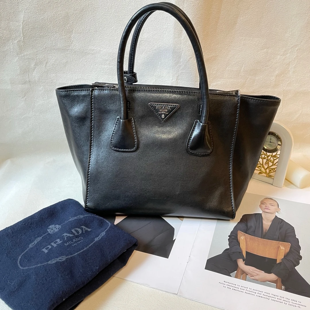 95新 Prada/普拉达 黑色全皮手提托特包