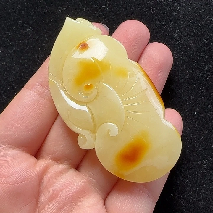 蜜蜡珠宝奇石未镶嵌