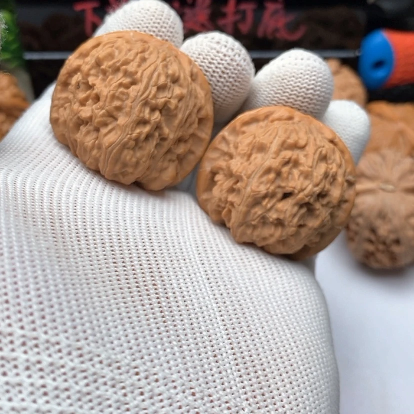 【闪购商品】文玩核桃把件26白狮子