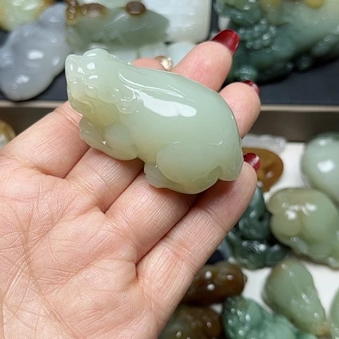 和田玉颈饰未镶嵌鲁****✌