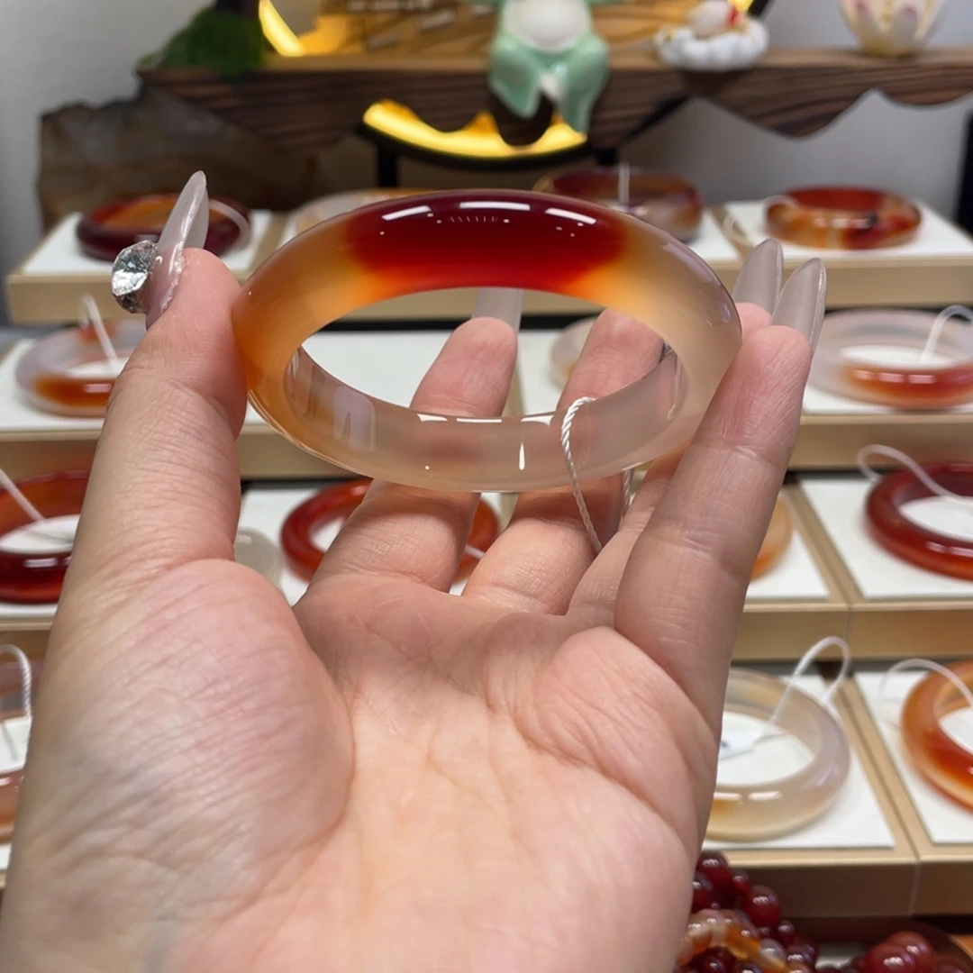 玛瑙/玉髓未镶嵌手镯