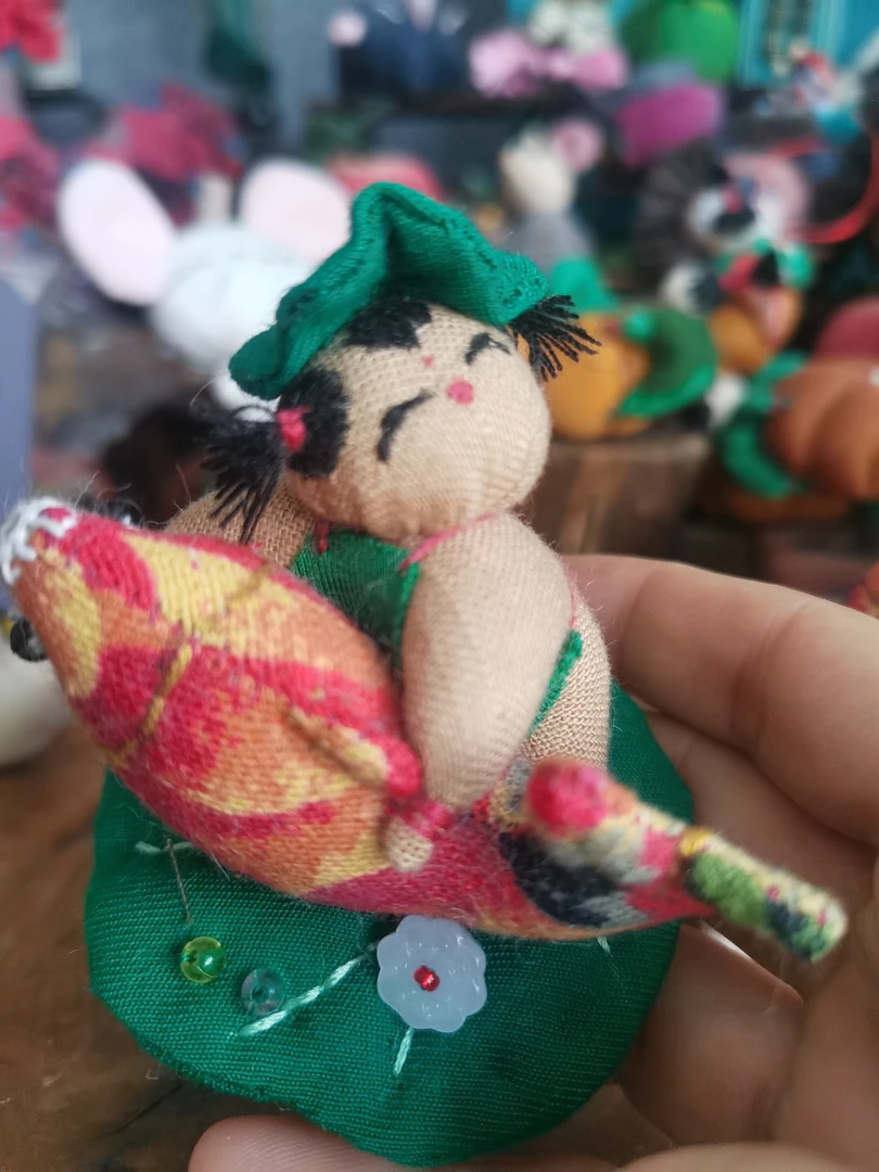 六个福娃抱鲤鱼布料送图纸，不是材料包不退换