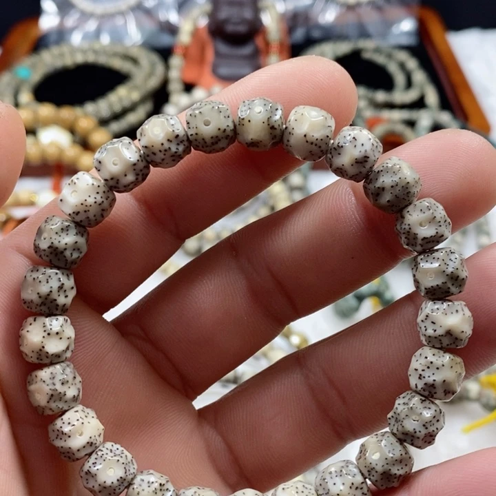 星月菩提手串9*8 石玉料无相