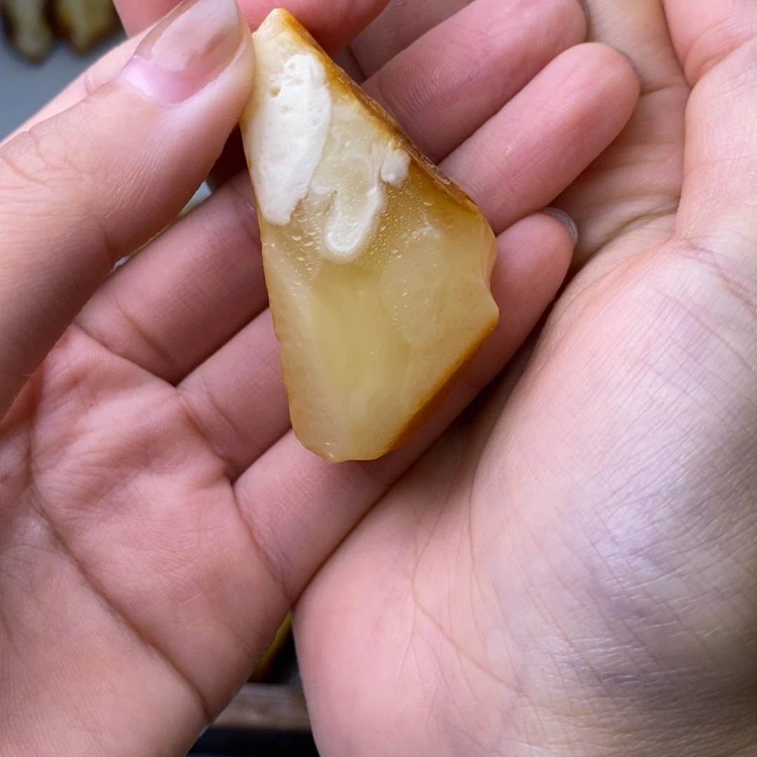 定制琥珀天然蜜蜡