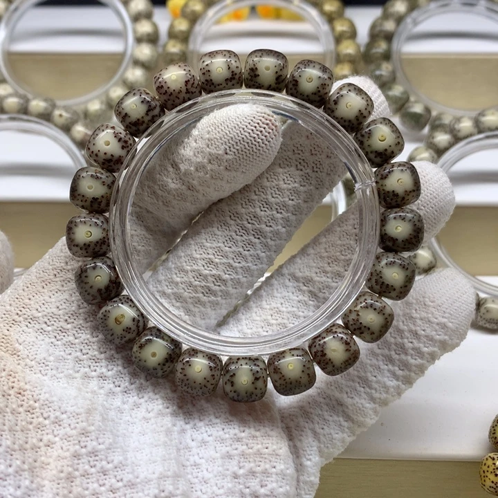 手串星月菩提31号 深灰大眼睛11/10