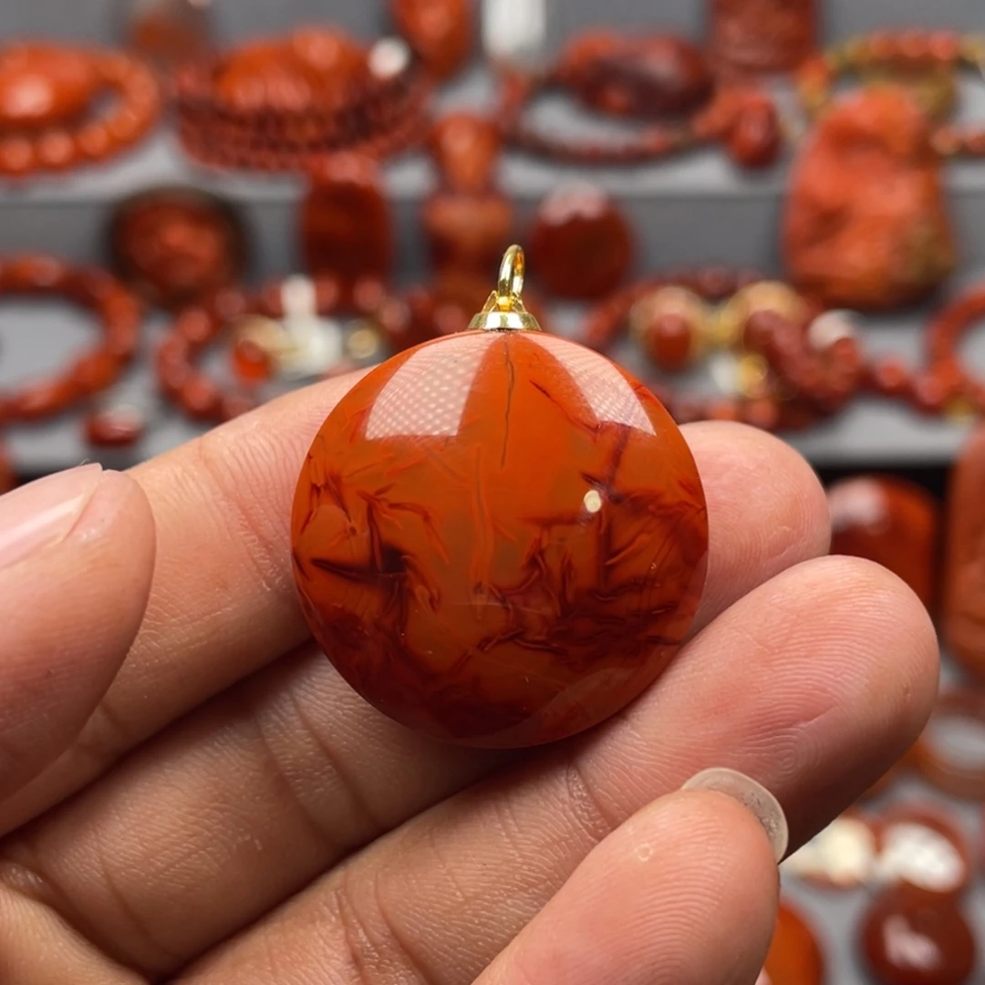 南红玛瑙18K金镶嵌珠宝奇石吊坠