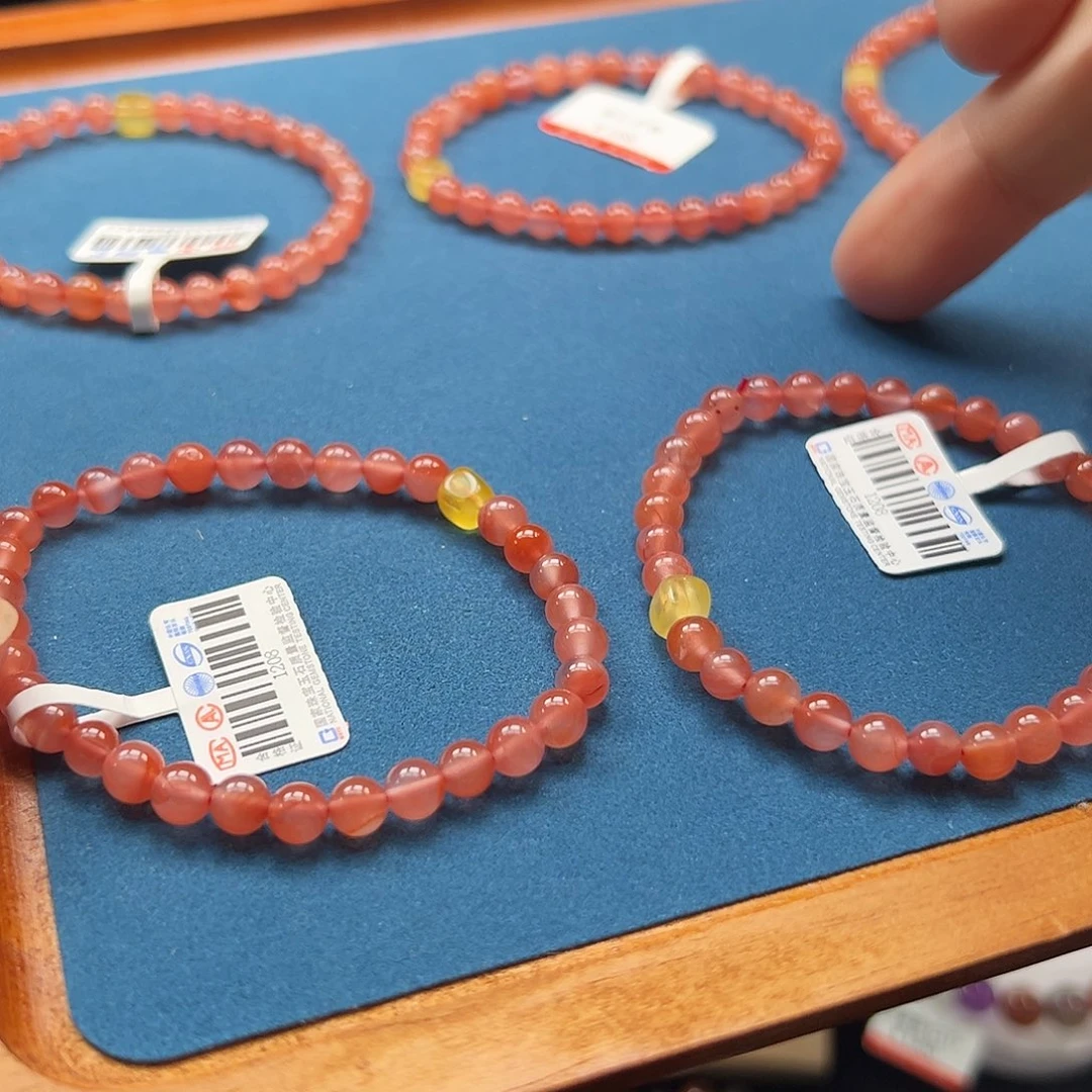 南红玛瑙未镶嵌手链