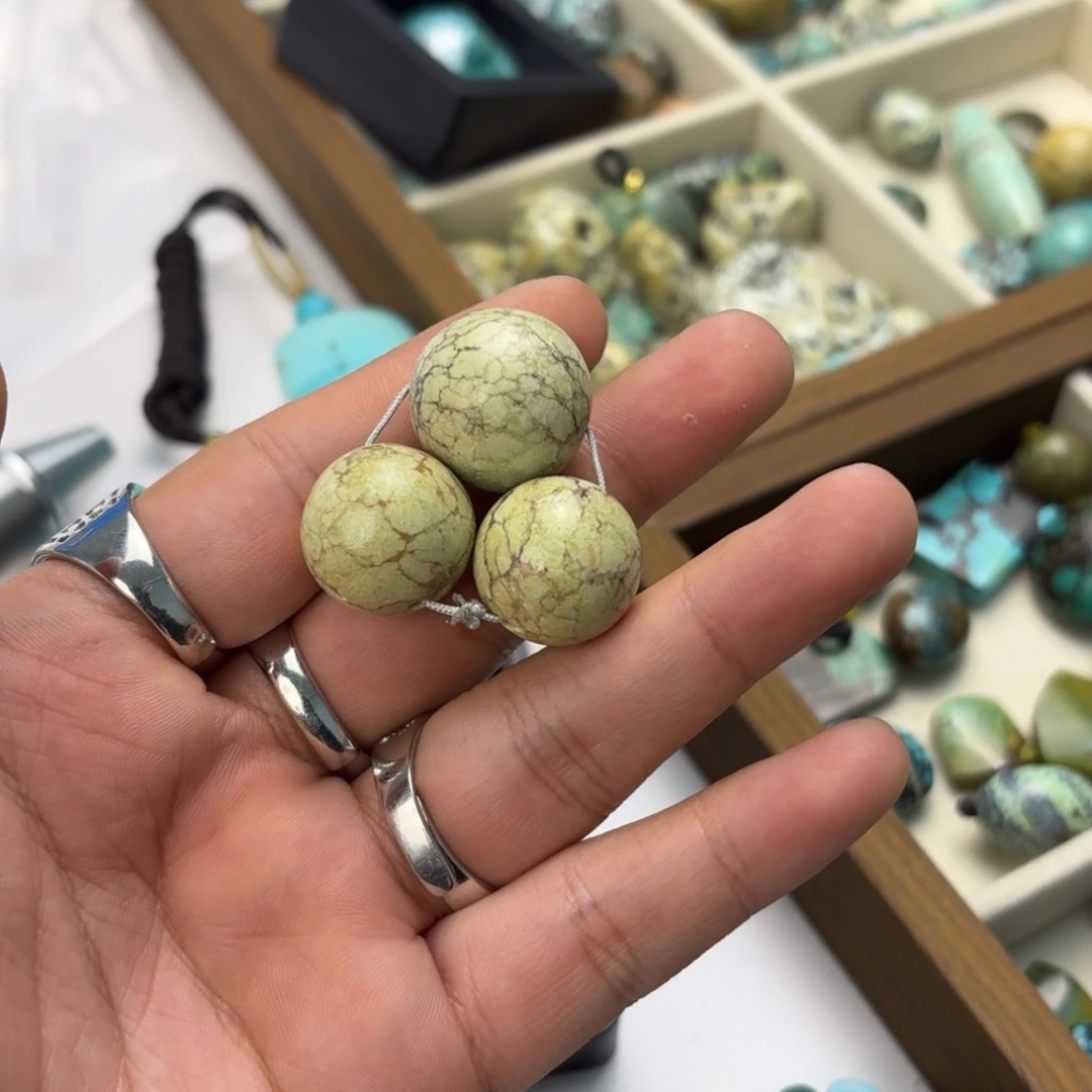 南红玛瑙未镶嵌绿松石