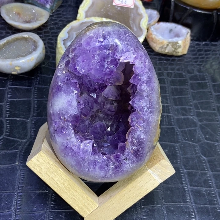 未镶嵌珠宝半成品水晶