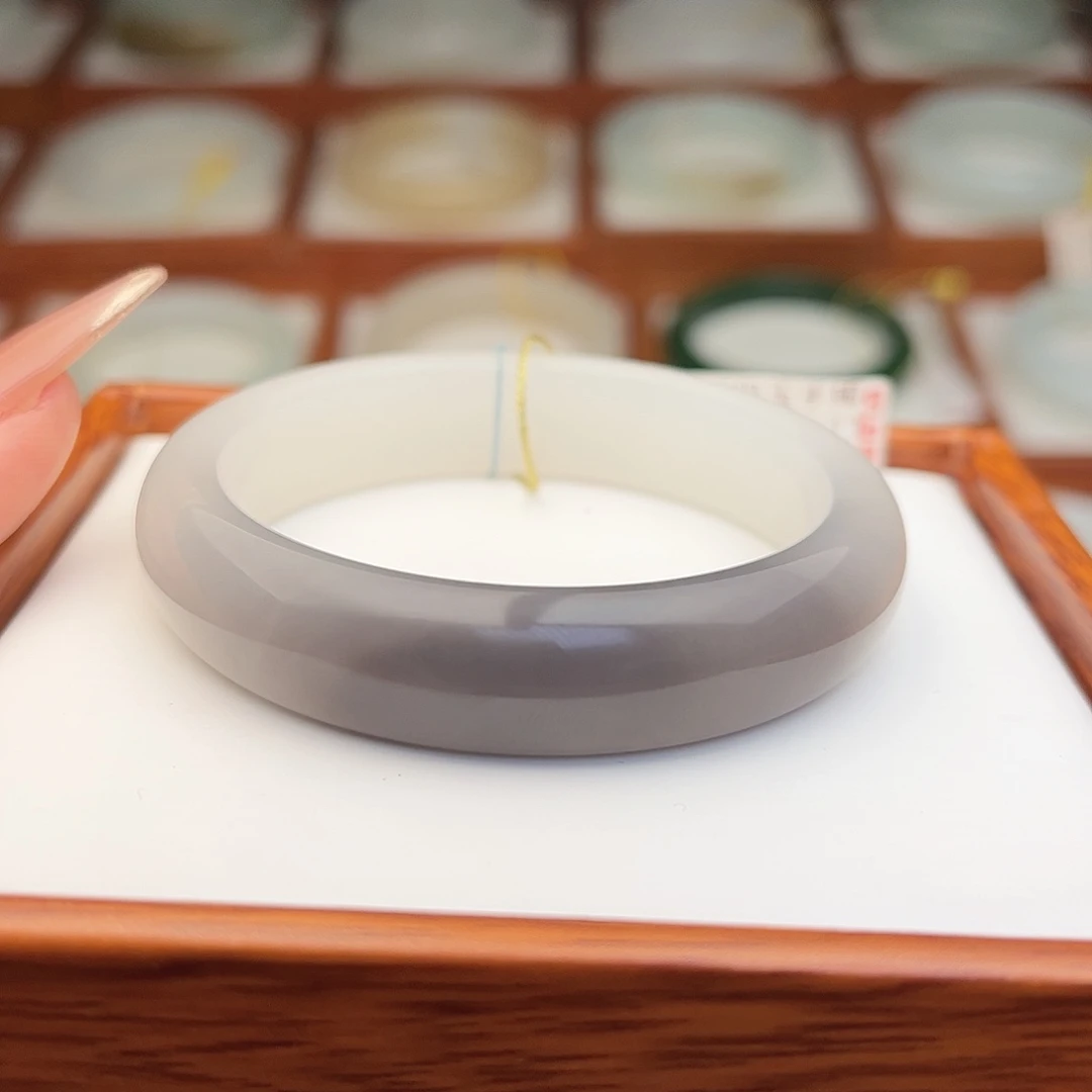 和田玉未镶嵌手镯50.5