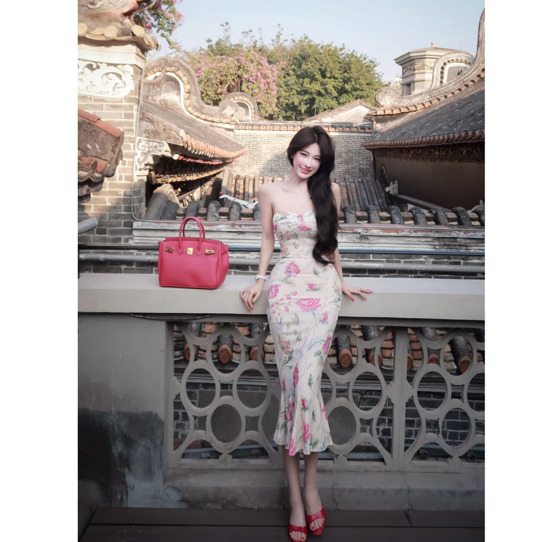 WW定制「午夜繁花」碎花显瘦气质时尚复古修身网红小众设计感连衣裙