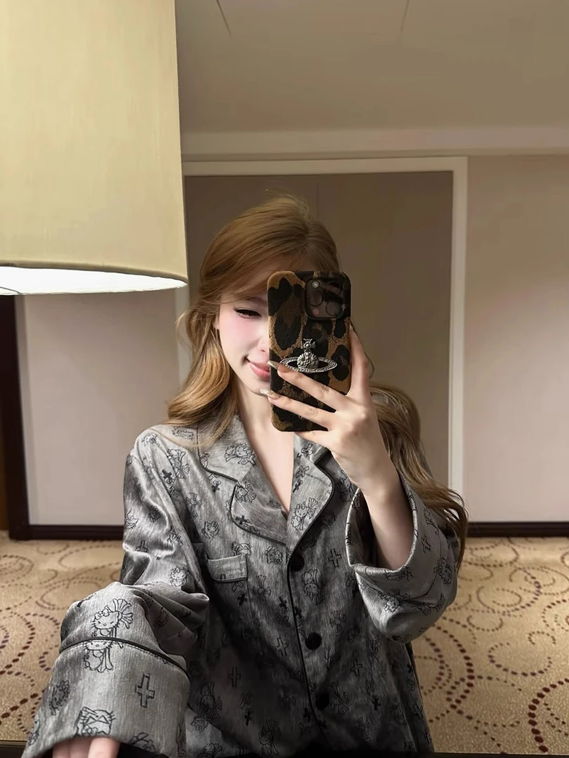 轻奢星空灰凯蒂猫印花秋冬睡衣女2025款开衫长袖家居服大码两件套
