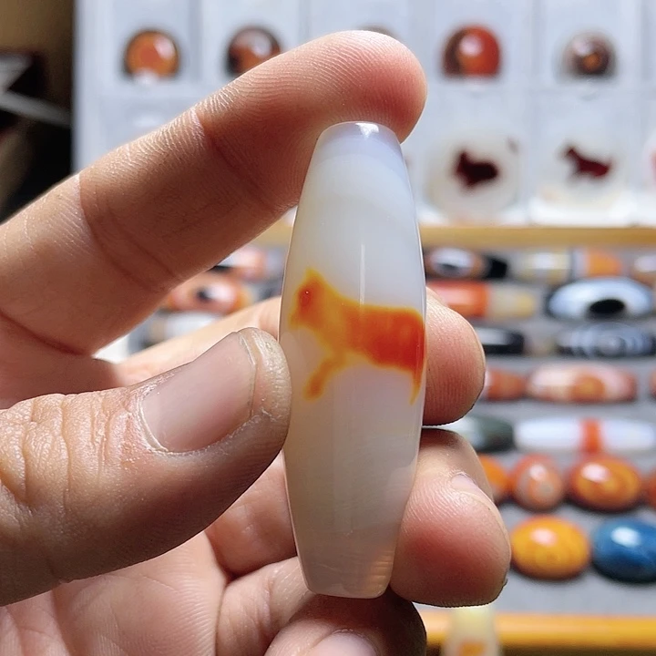 玛瑙/玉髓颈饰未镶嵌鹤***红