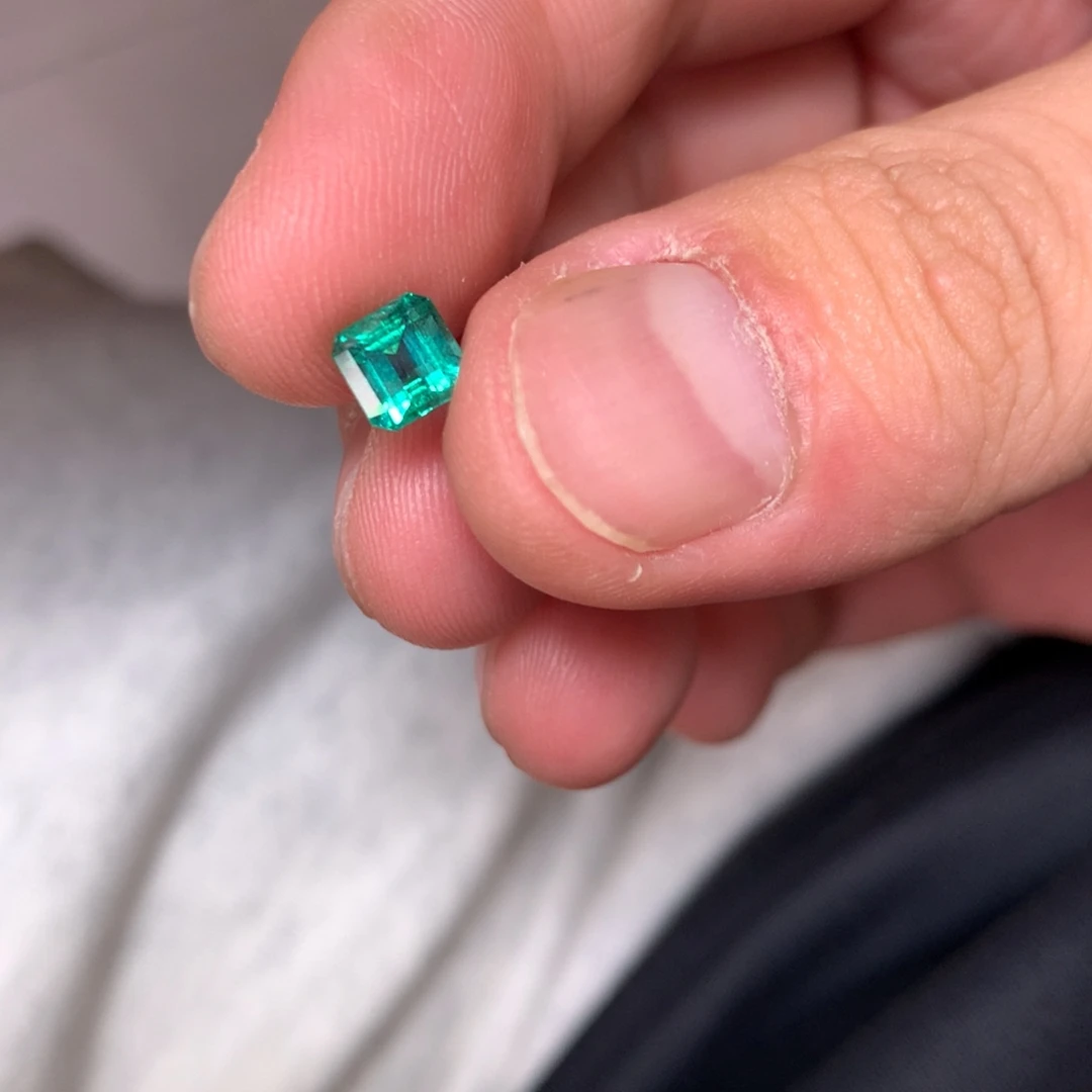 裸石祖母绿92分裸石