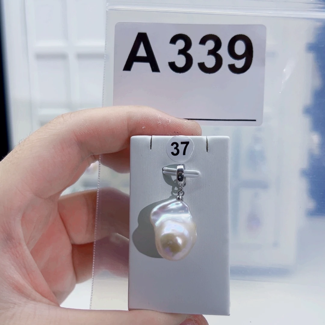 淡水珍珠合金颈饰