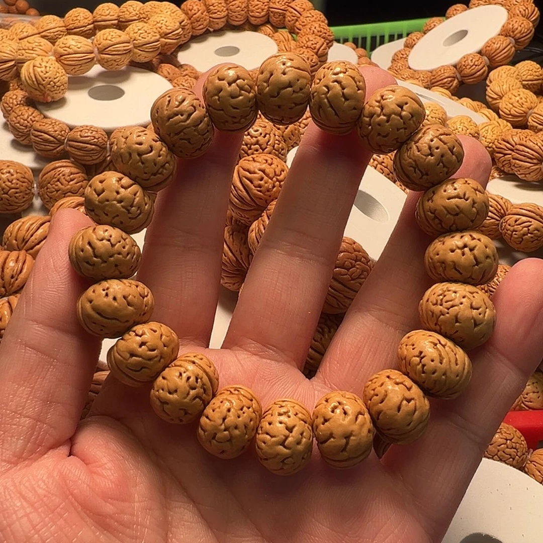 手串桃核树王纽扣