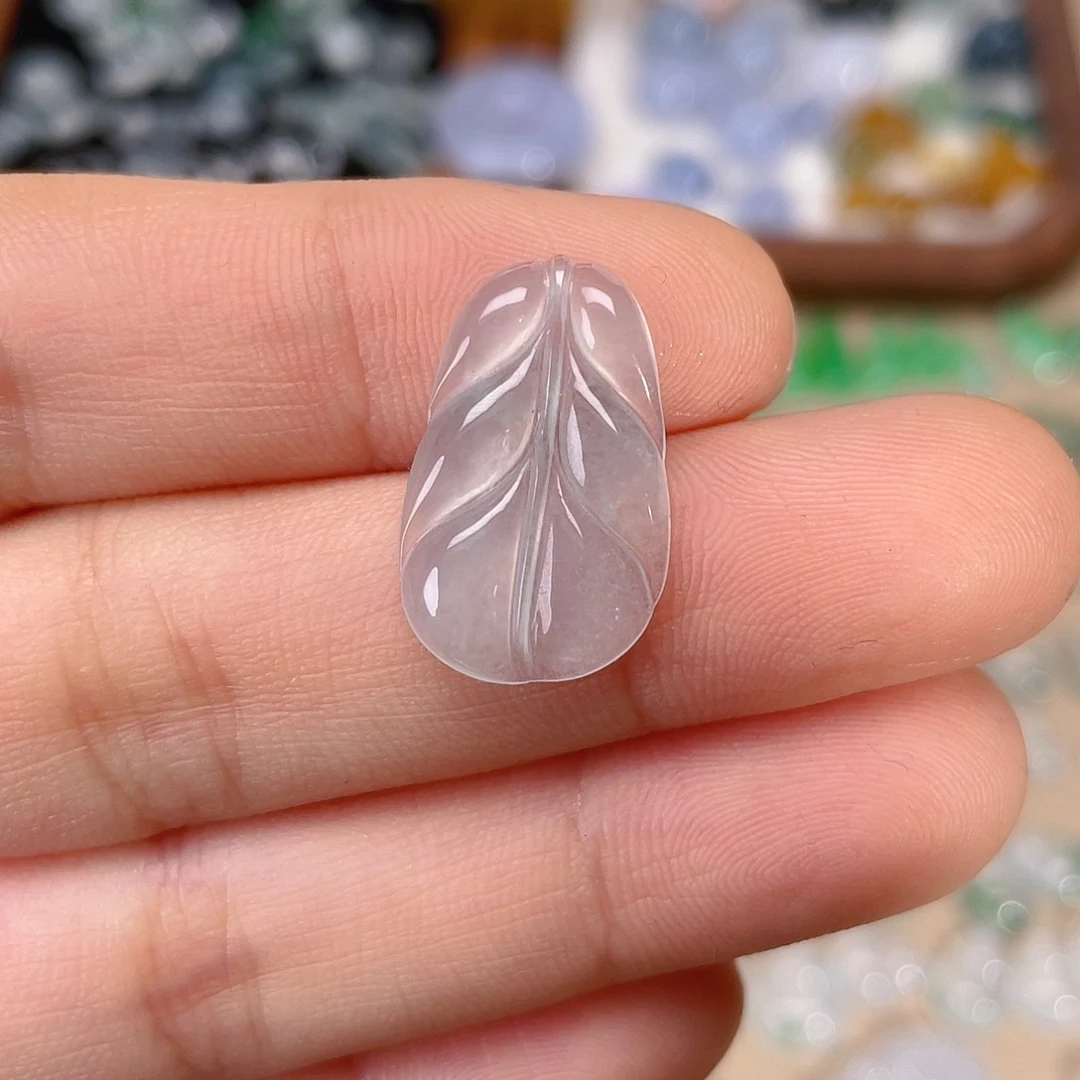 翡翠未镶嵌颈饰天然缅甸A货翡翠