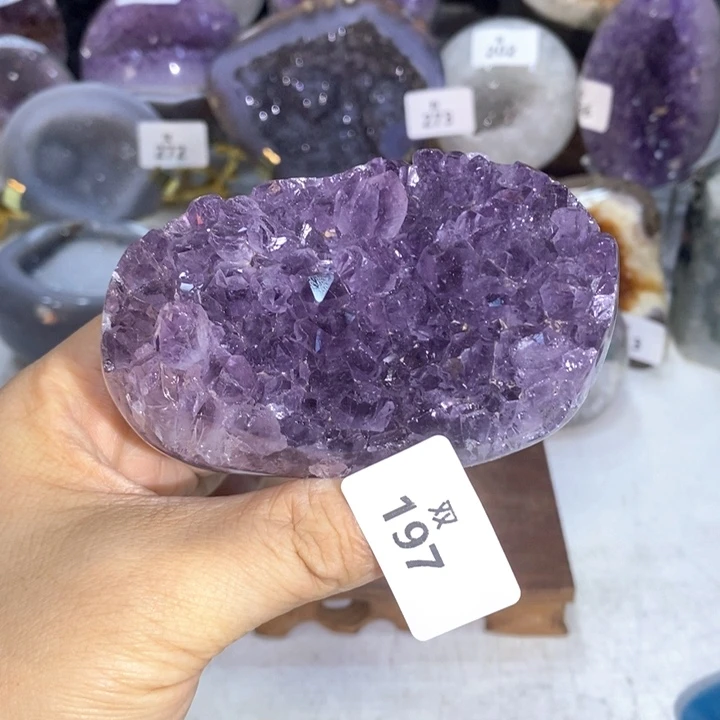 未镶嵌水晶大型摆件（非配饰）