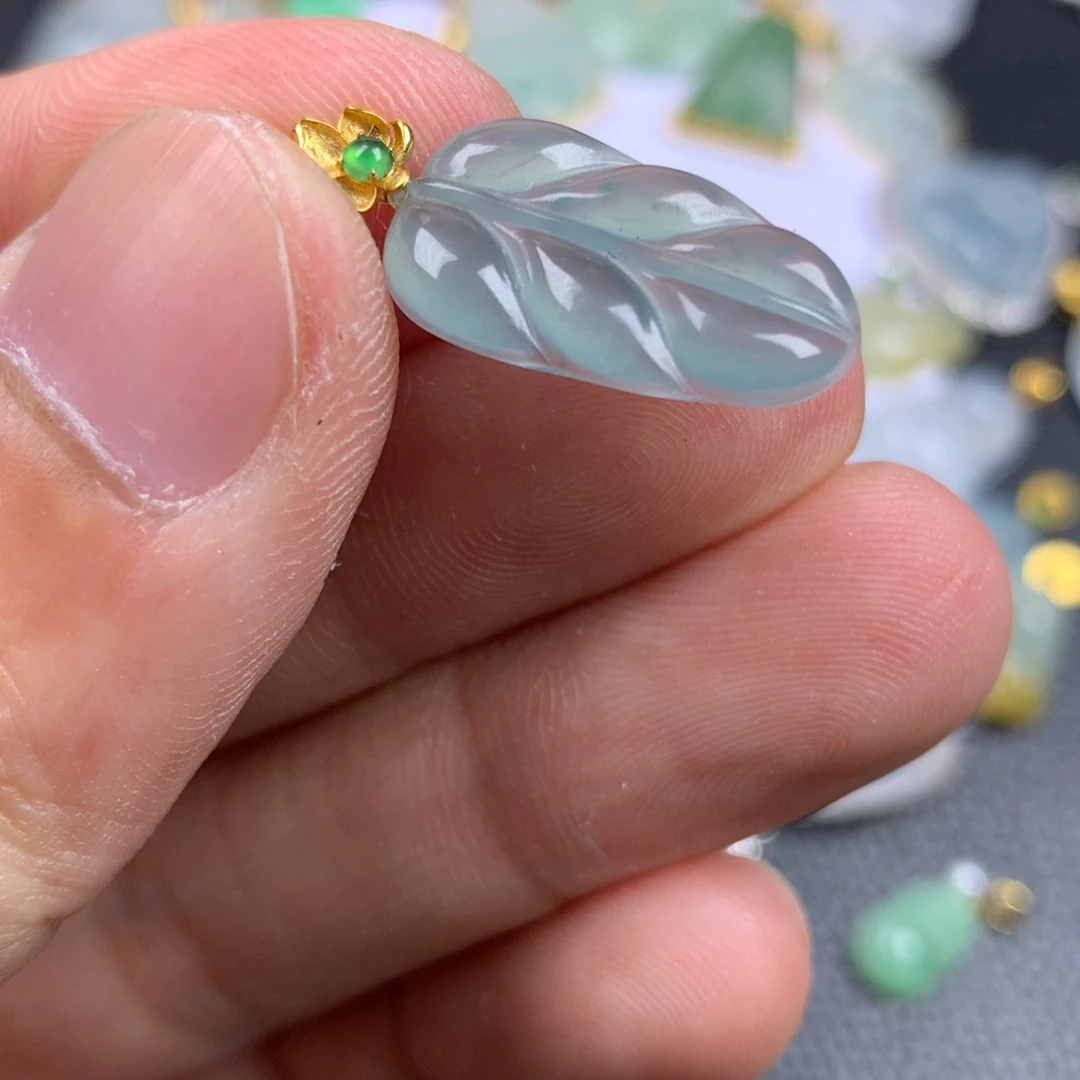【闪购商品】翡翠18K金镶嵌颈饰翡翠