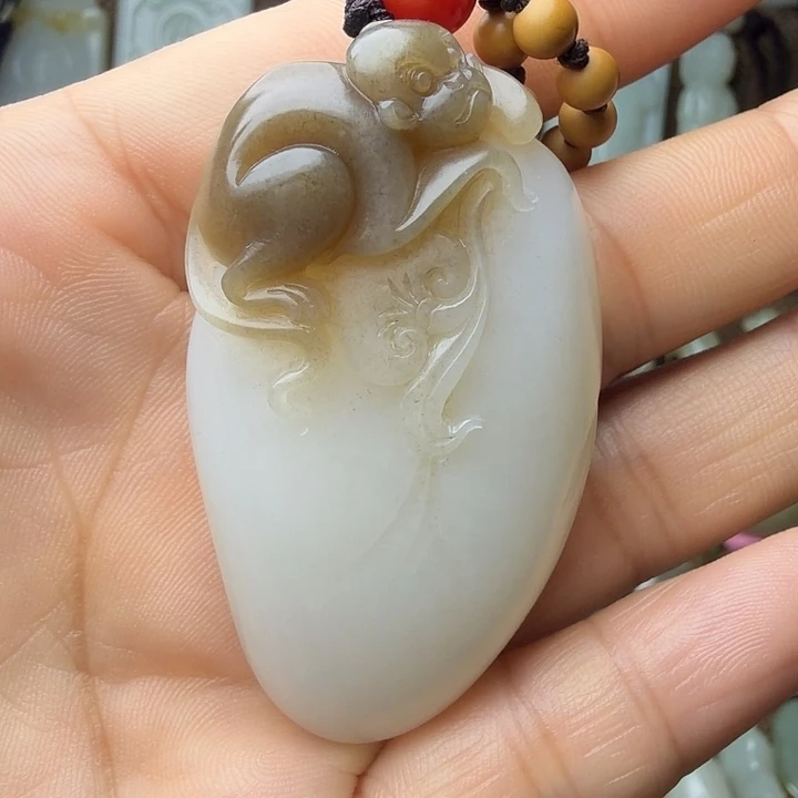 和田玉（糖玉）未镶嵌挂件