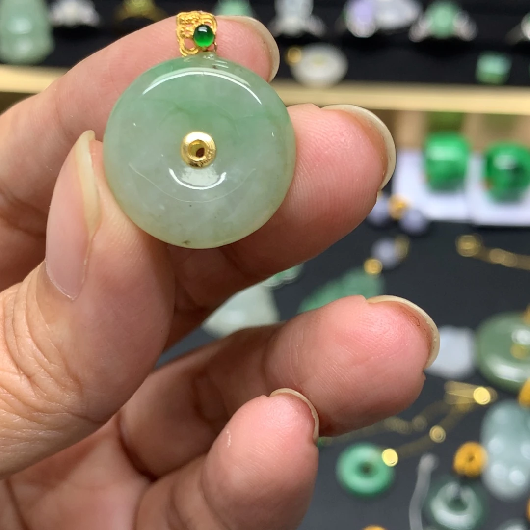 吊坠(不含链)18K金镶嵌翡翠有纹裂