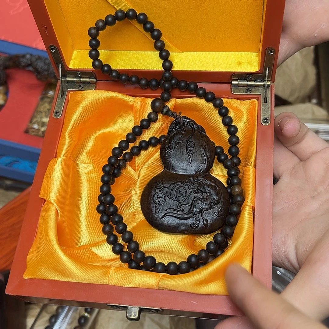 大叶紫檀（黑酸枝木类）