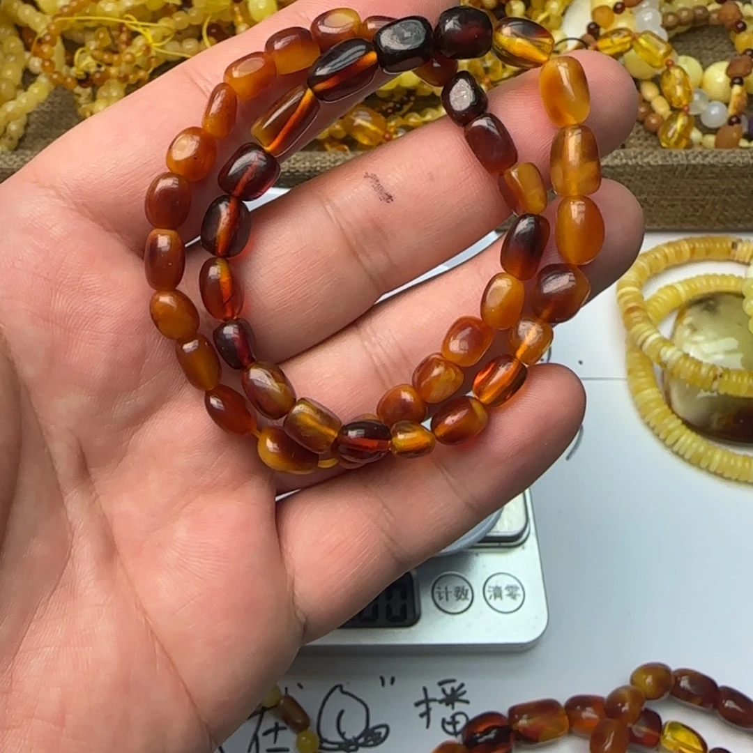 琥珀未镶嵌裸石10.4克两条