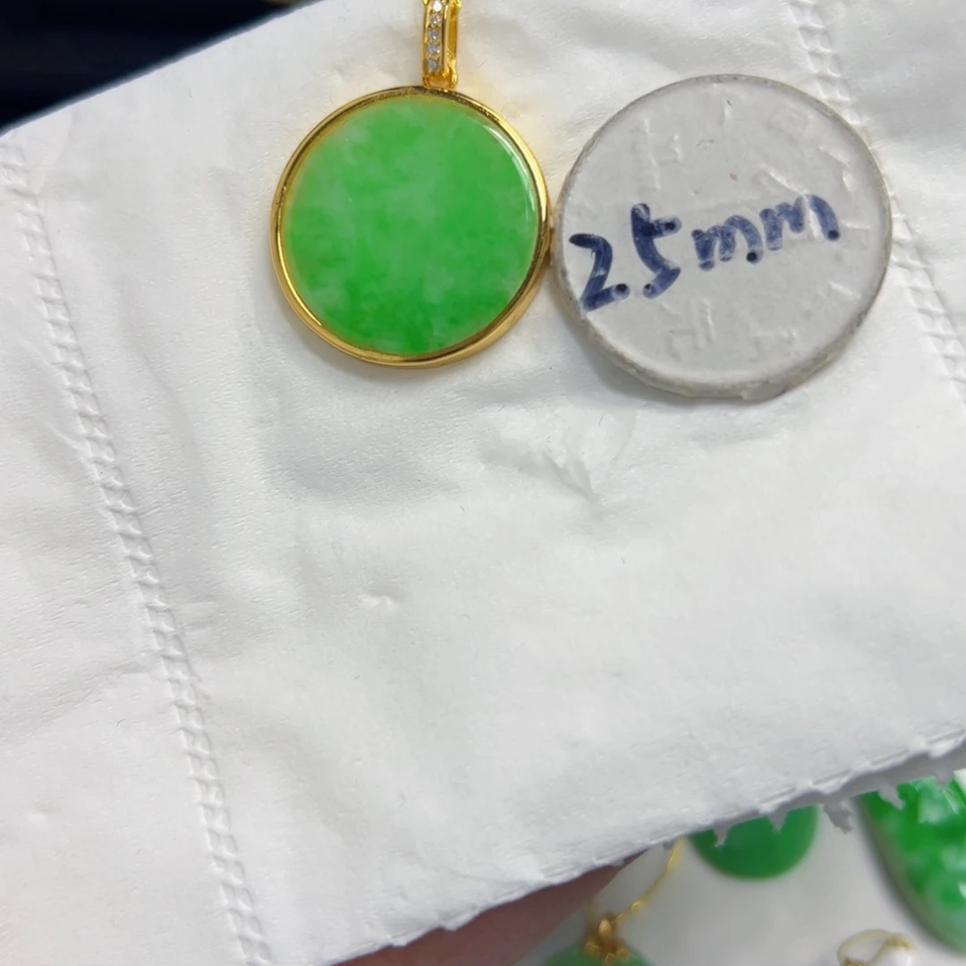 翡翠颈饰银S925镶嵌y园牌