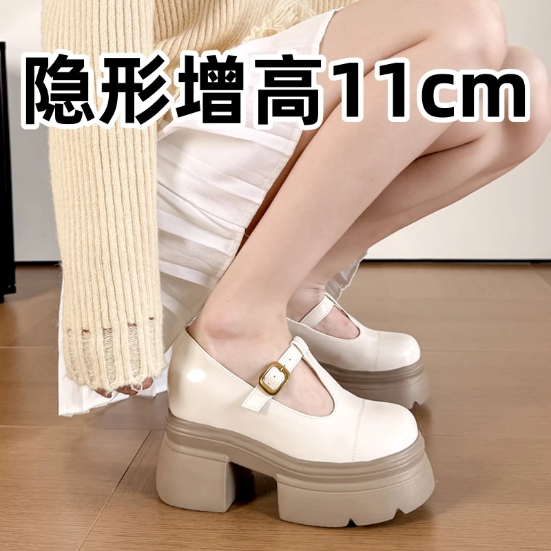 气质裸色洋气女鞋2025年春百搭新款jk小皮鞋银色单鞋黑色软底鞋