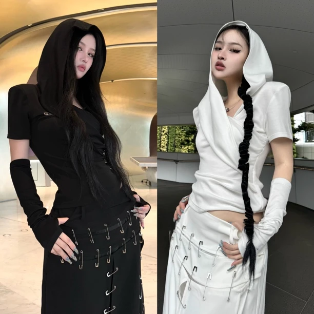 Blackgirl新款【沙丘废土2】修身废土风设计短袖显瘦连帽上衣打底衫